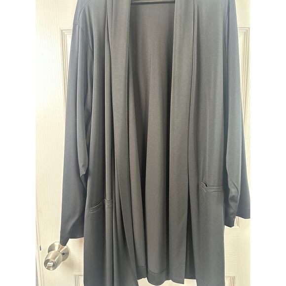 Torrid Crepe Open Front Cardigan – Black – Size 5XL - Picture 8 of 10